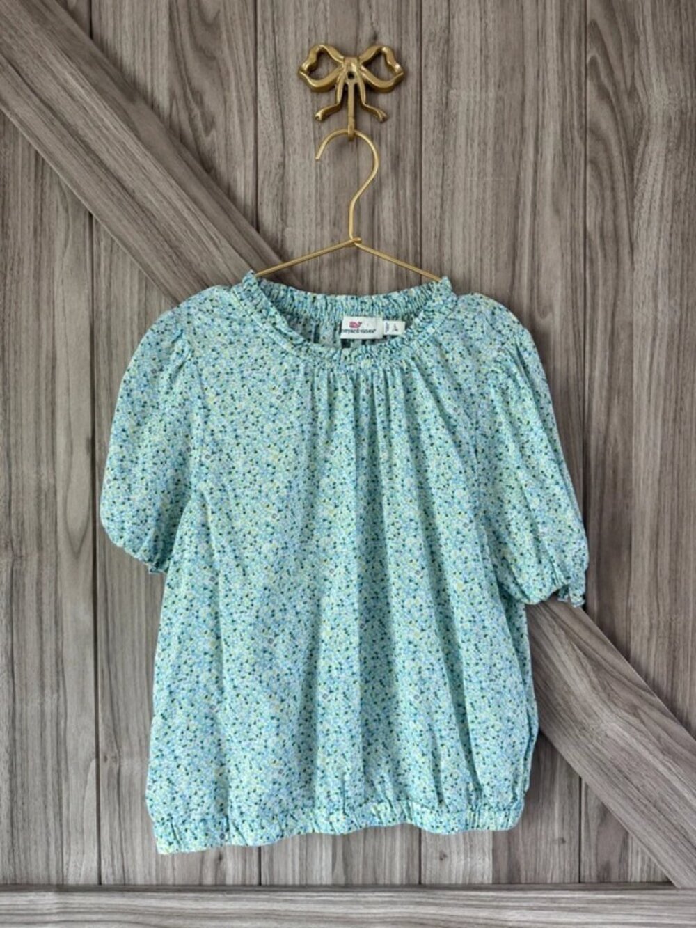 Vineyard Vines Girls Blue Floral Smocked-Neck Blouse